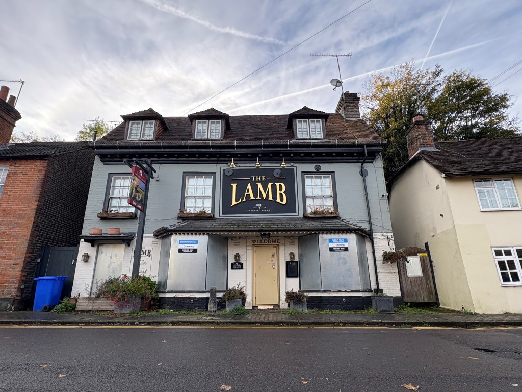 Lot: 18 - FREEHOLD PUBLIC HOUSE WITH POTENTIAL - The property alternative view